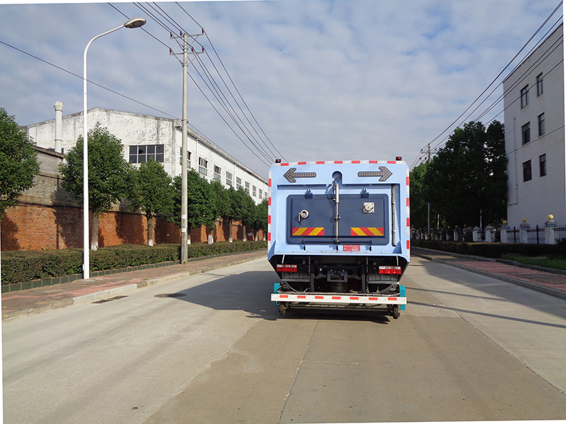 XZL5180TXCBEV型純電動(dòng)吸塵車(chē)