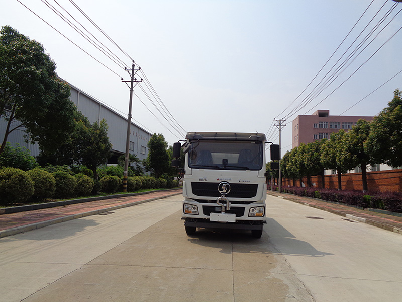 XZL5188GPS6S型綠化噴灑車