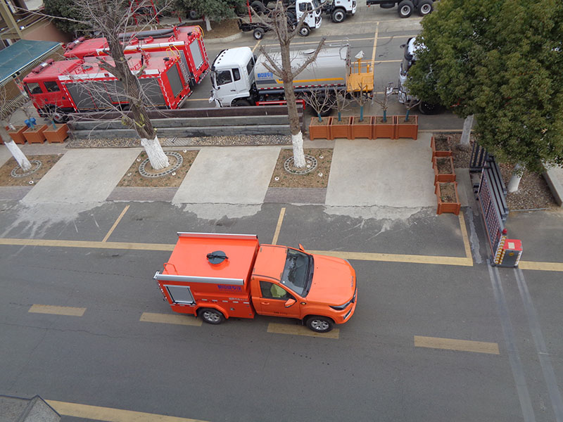 XZL5045GSS6型灑水車