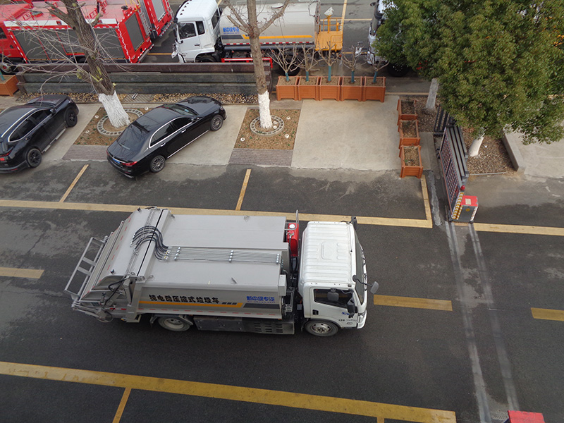 XZL5125ZYSBEV型純電動(dòng)壓縮式垃圾車