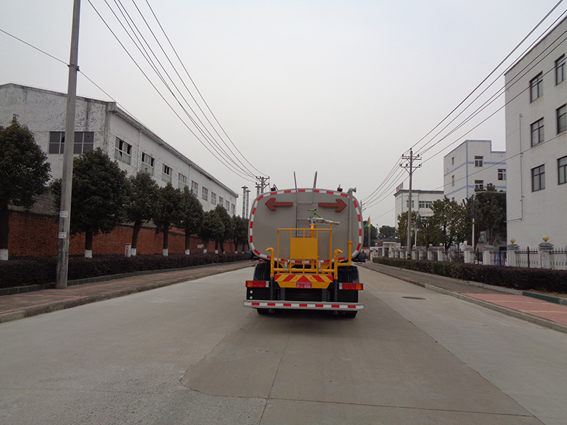 XZL5310GPS6型綠化噴灑車