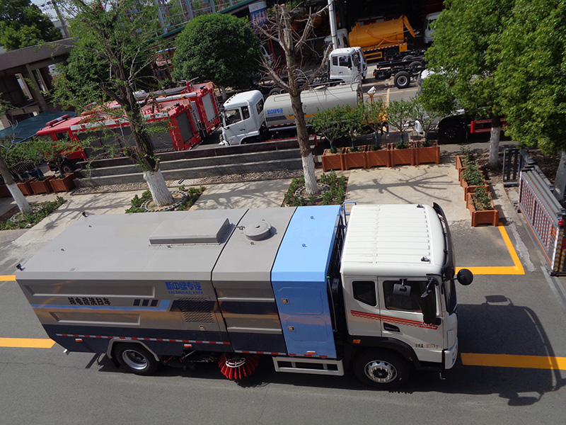 XZL5181TXSBEV型純電動(dòng)洗掃車(chē)